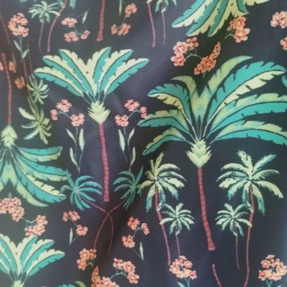 Old Navy Plus Size Tropical Print Women's Swimsuit - Picture 10 of 14